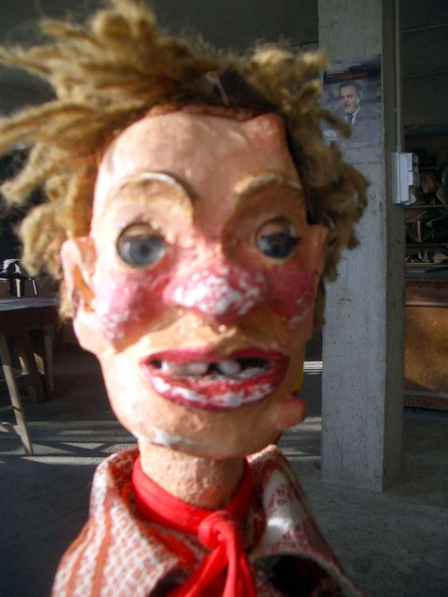 Sandrone particolare del volto prima del restauro